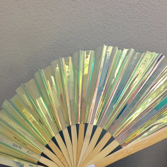 PRE-LOVED LASR - Liquid Shockwave Iridescent Fluid Rave Fan- MISC019 - Picture 6 of 7